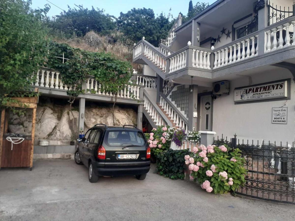 Apartments Flora And Boat Cruising Virpazar Zewnętrze zdjęcie