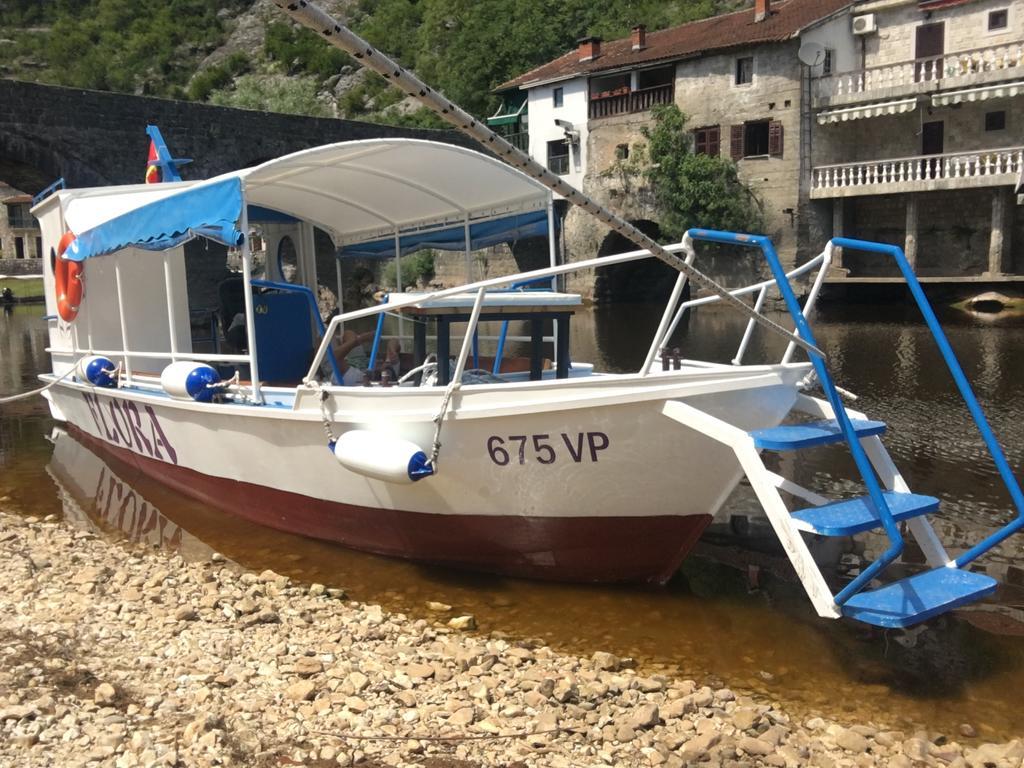 Apartments Flora And Boat Cruising Virpazar Zewnętrze zdjęcie
