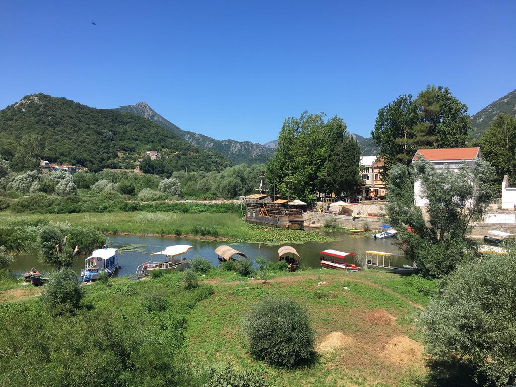 Apartments Flora And Boat Cruising Virpazar Zewnętrze zdjęcie